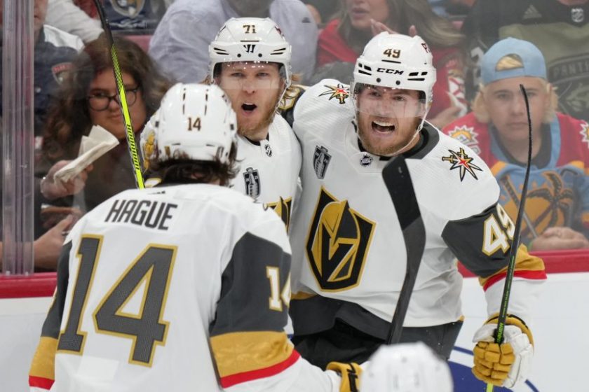 Újra nyert a Vegas, már csak egy lépés a Stanley Kupa