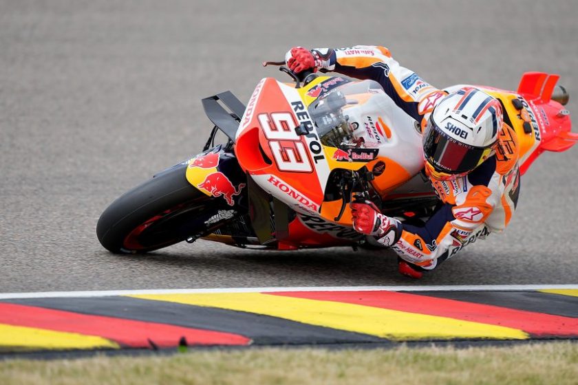 Marquez bukásai színesítették a délelőtti időmérőt, Bagnaia ismét pole-ban
