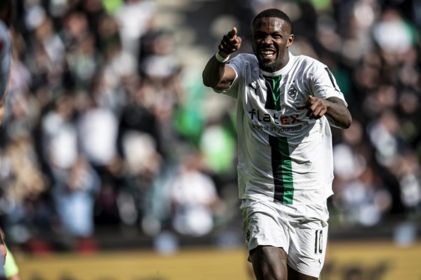 A BL-döntőshöz igazolt a Gladbach házi gólkirálya